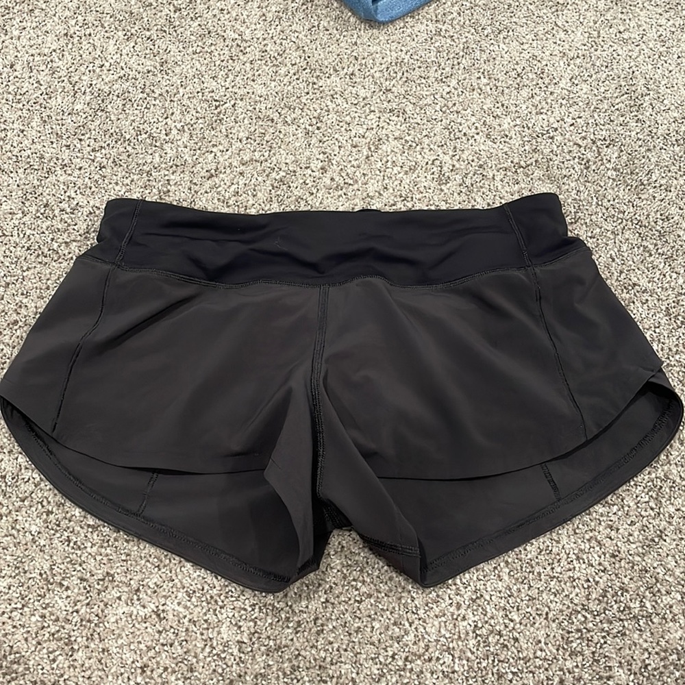 Lululemon size 4 shorts perfect condition!
